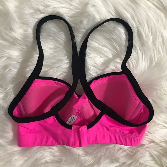 ⭐️5/$25⭐️ Victoria’s Secret pink VSX Sports bra Sz. 32C - Picture 2 of 2